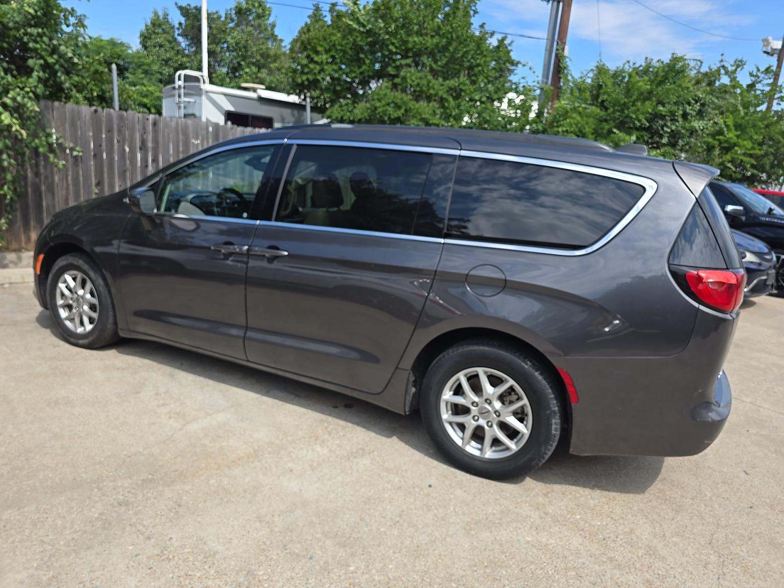 CHRYSLER VOYAGER - 2