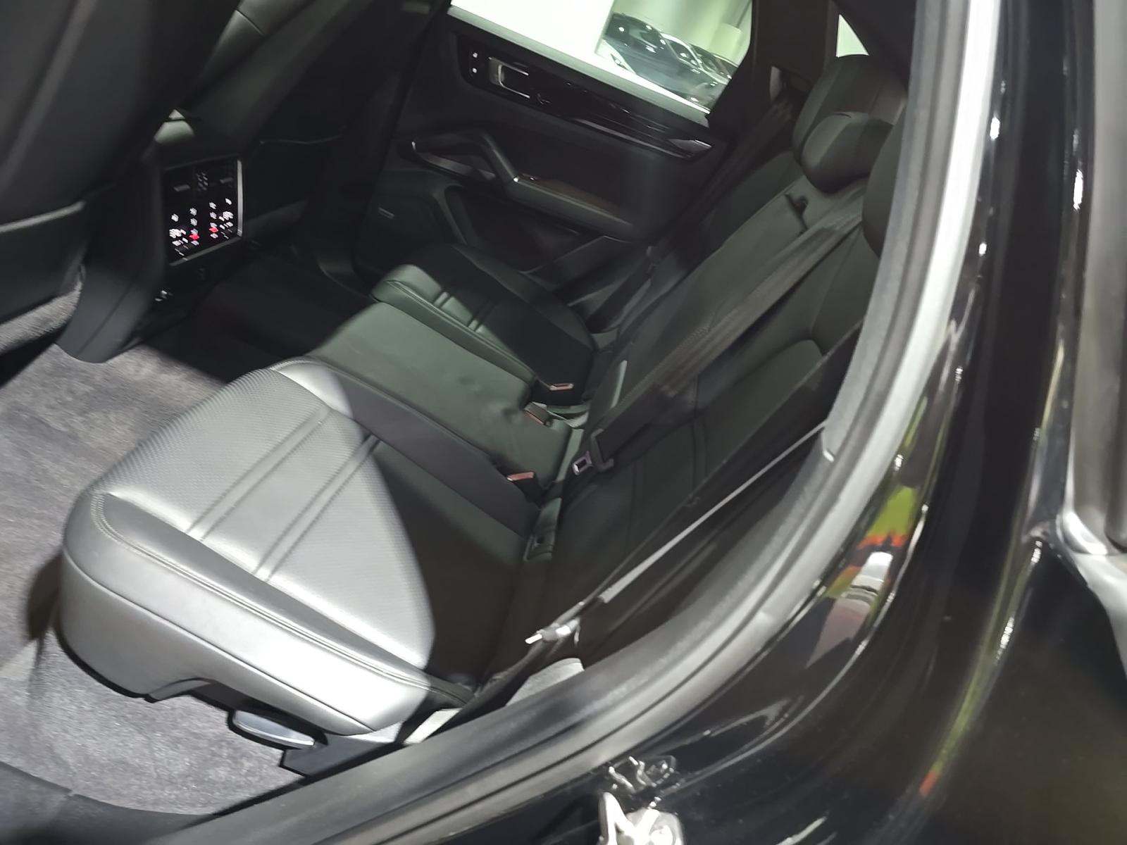 2019 Porsche Cayenne Base AWD
