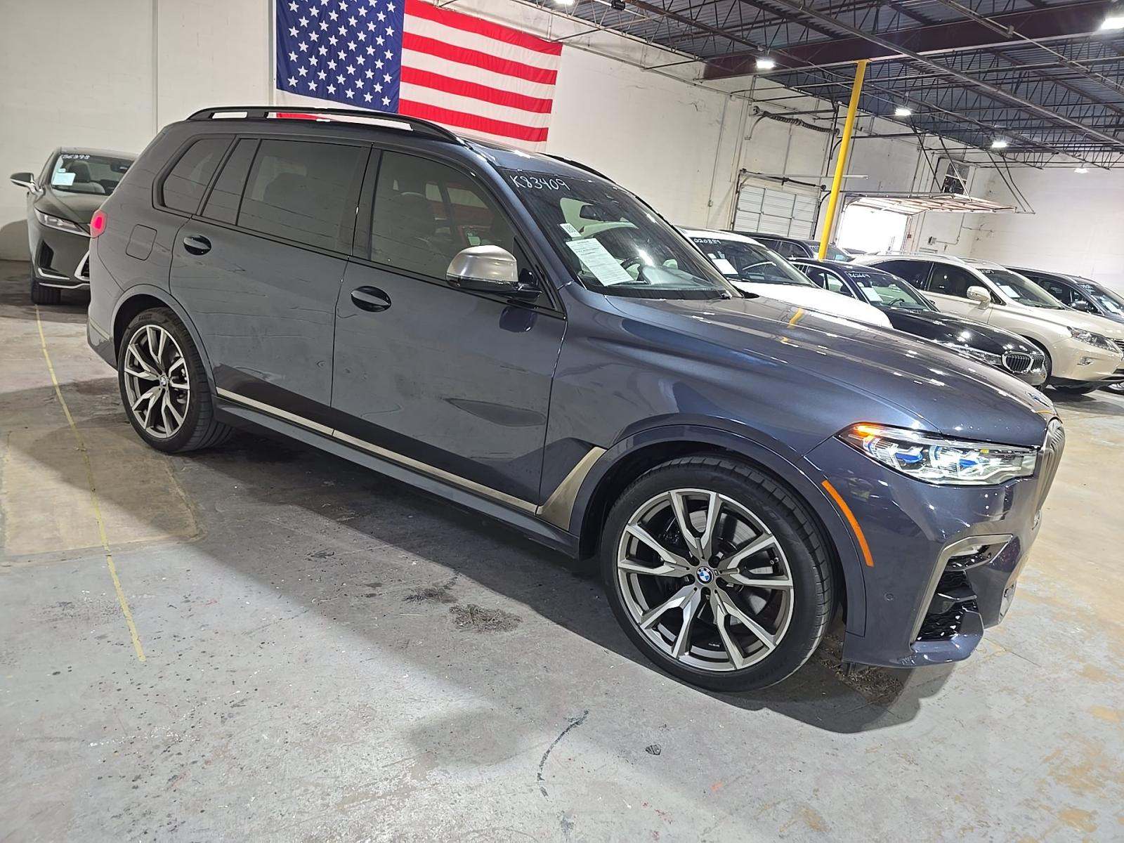 2022 BMW X7 M50i AWD