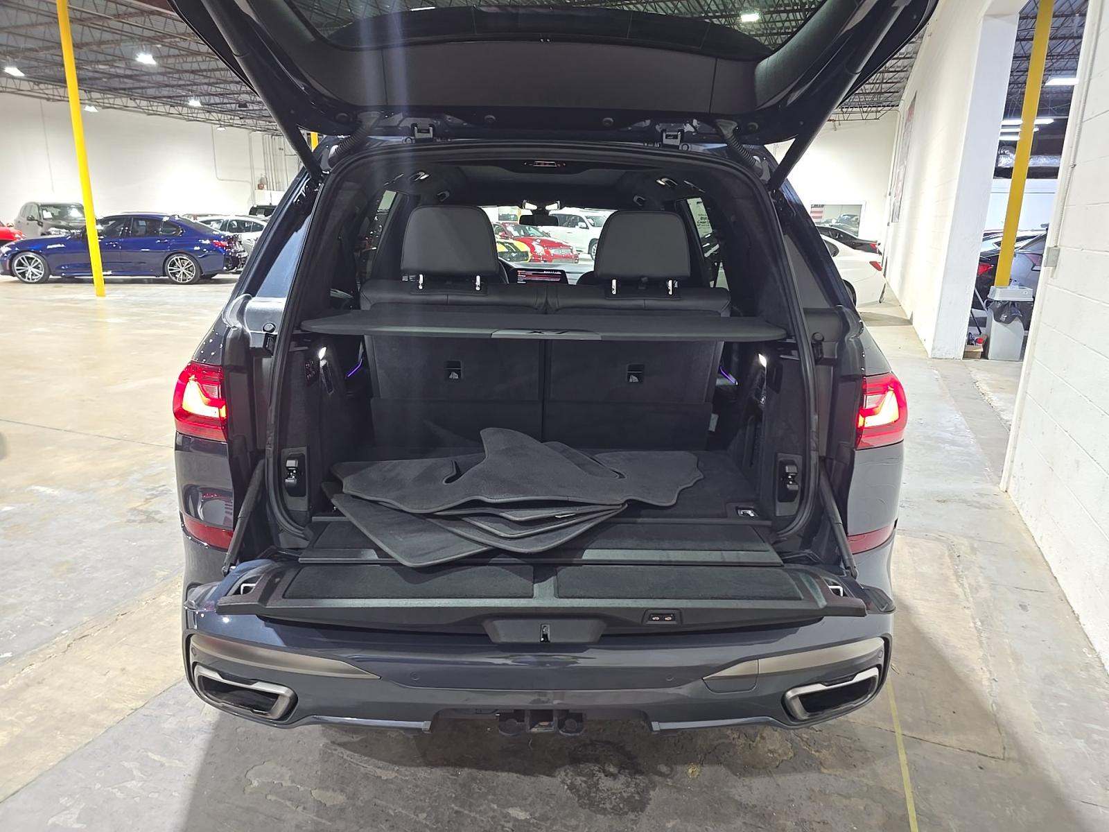 2022 BMW X7 M50i AWD