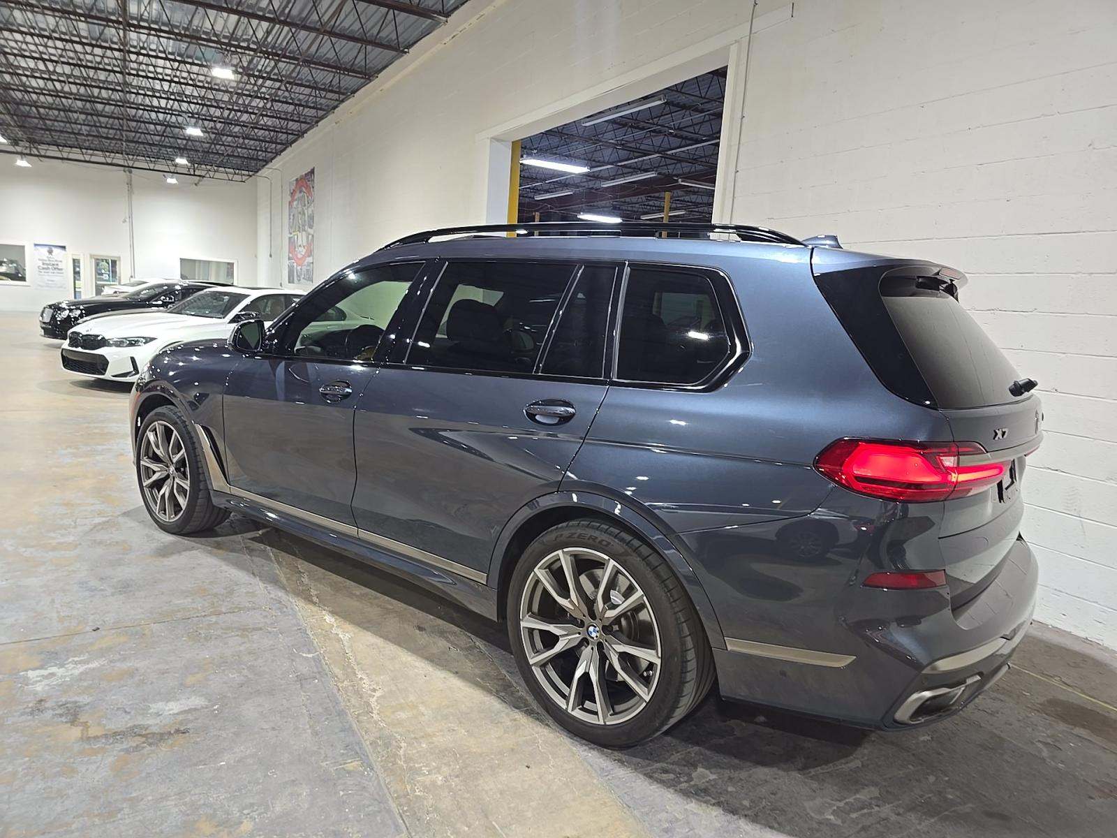 2022 BMW X7 M50i AWD