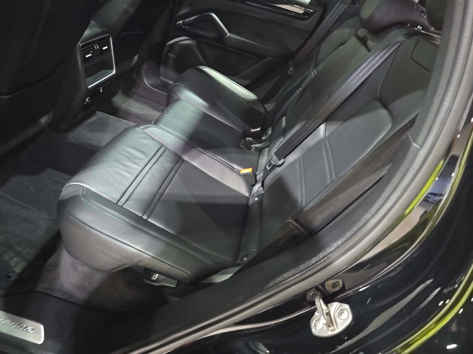 2022 Porsche Cayenne Base AWD