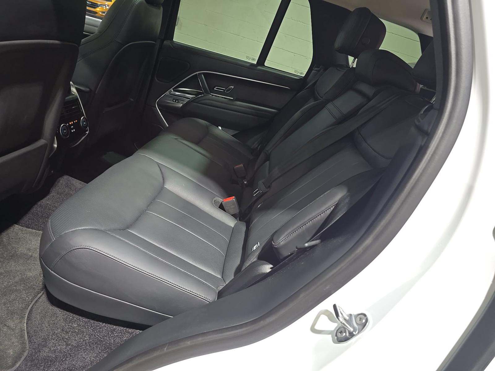 2024 Land Rover Range Rover SE AWD