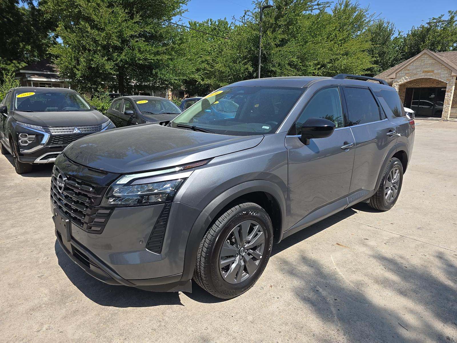 2026 Nissan Pathfinder SV FWD