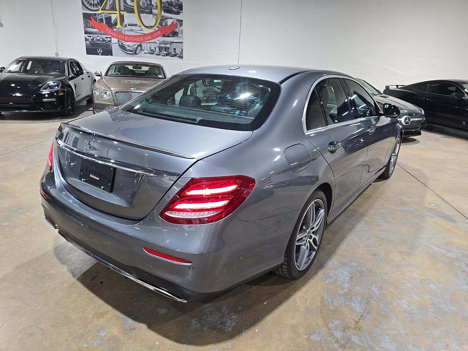 MERCEDES-BENZ E-CLASS - 3