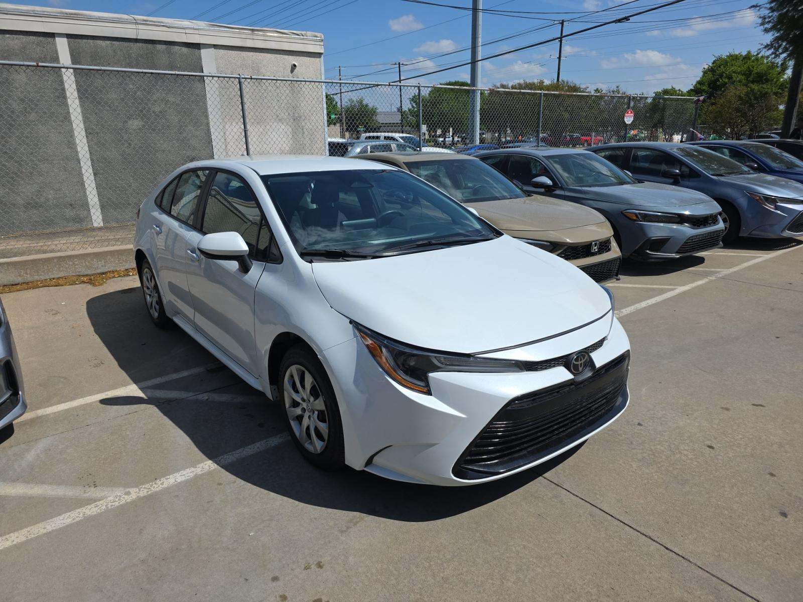 2025 Toyota Corolla LE FWD