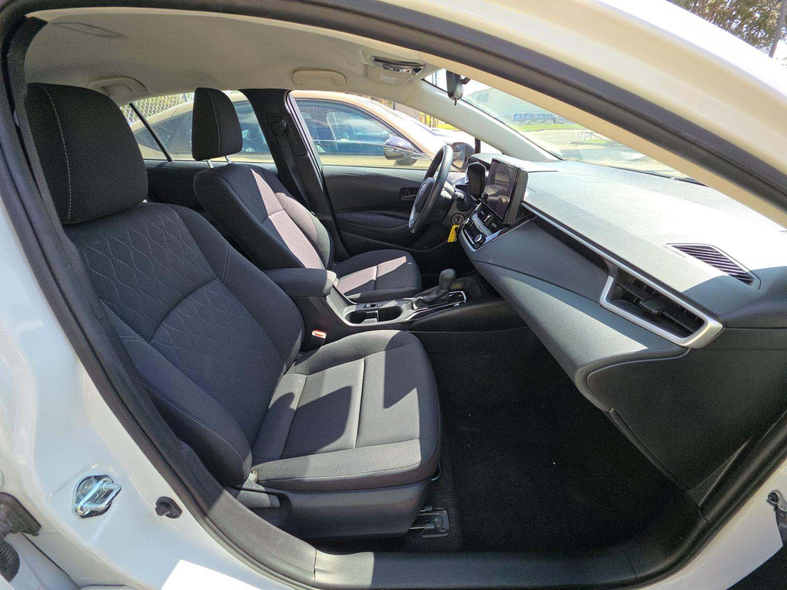 2025 Toyota Corolla LE FWD