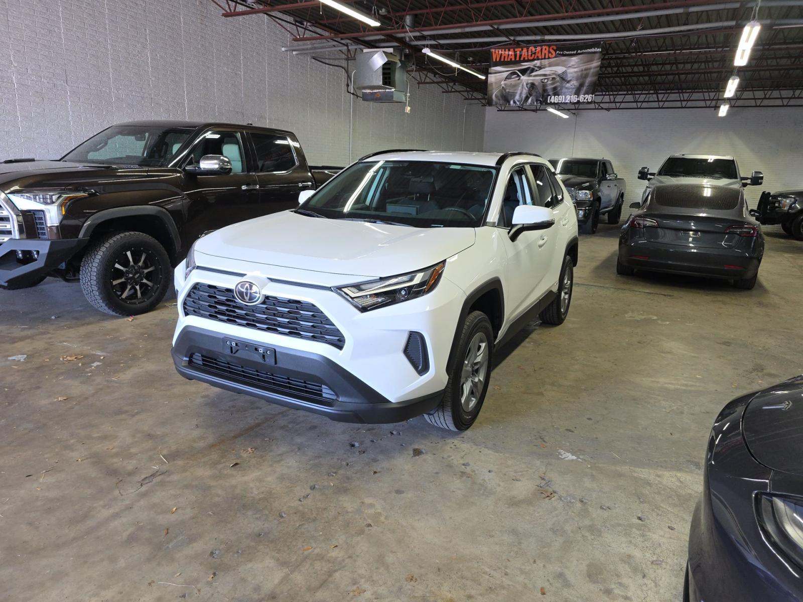 2025 Toyota RAV4 Hybrid XLE AWD