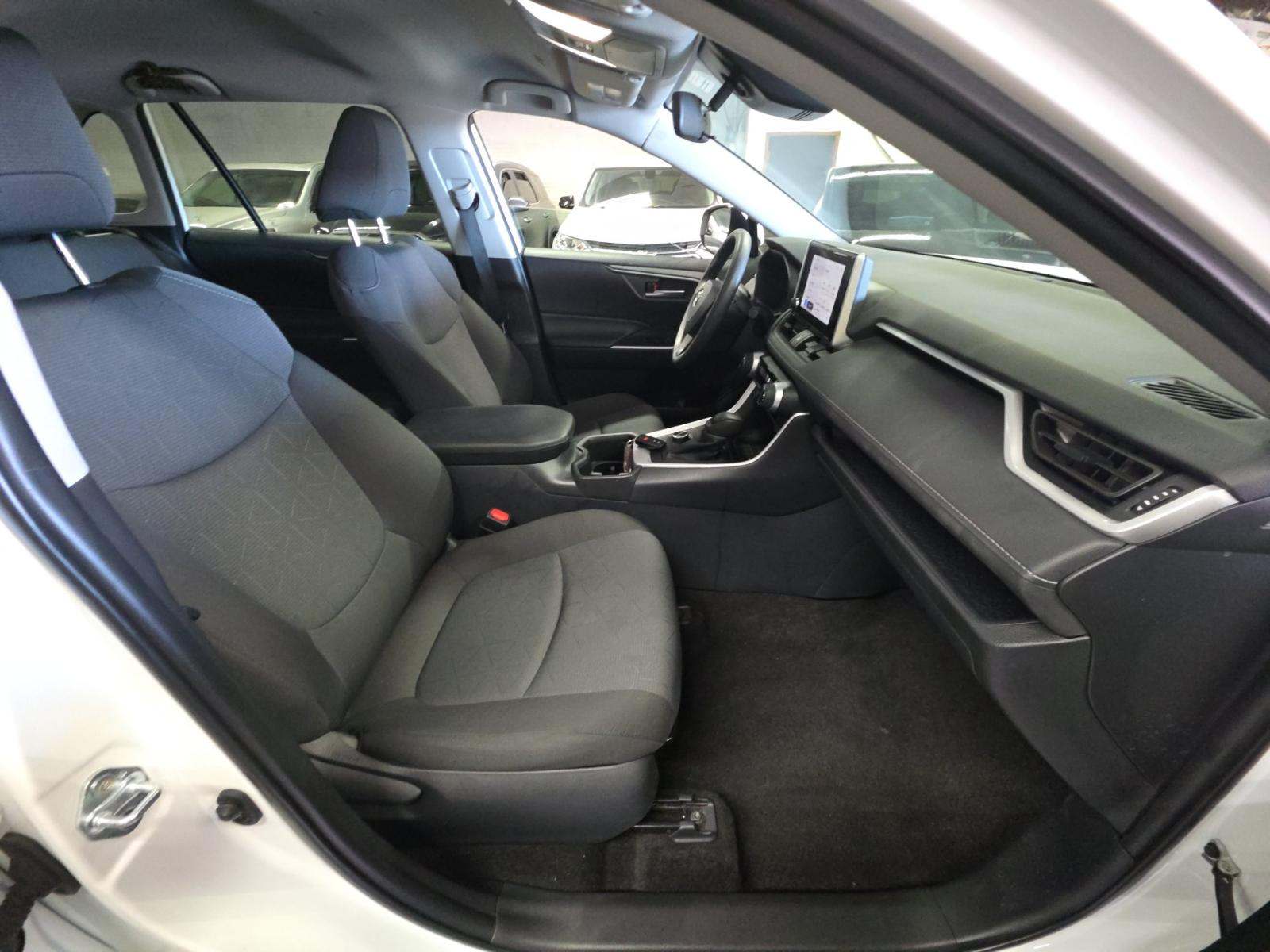 2025 Toyota RAV4 Hybrid XLE AWD