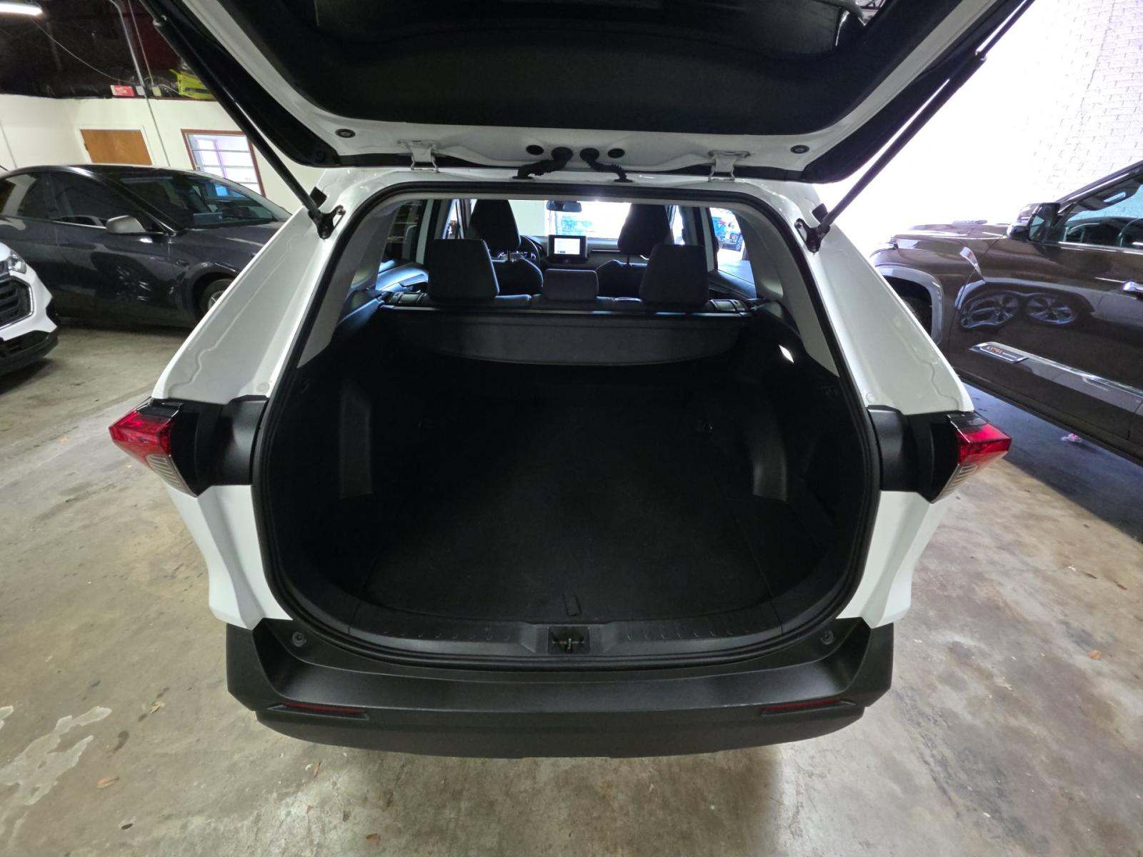 2025 Toyota RAV4 Hybrid XLE AWD