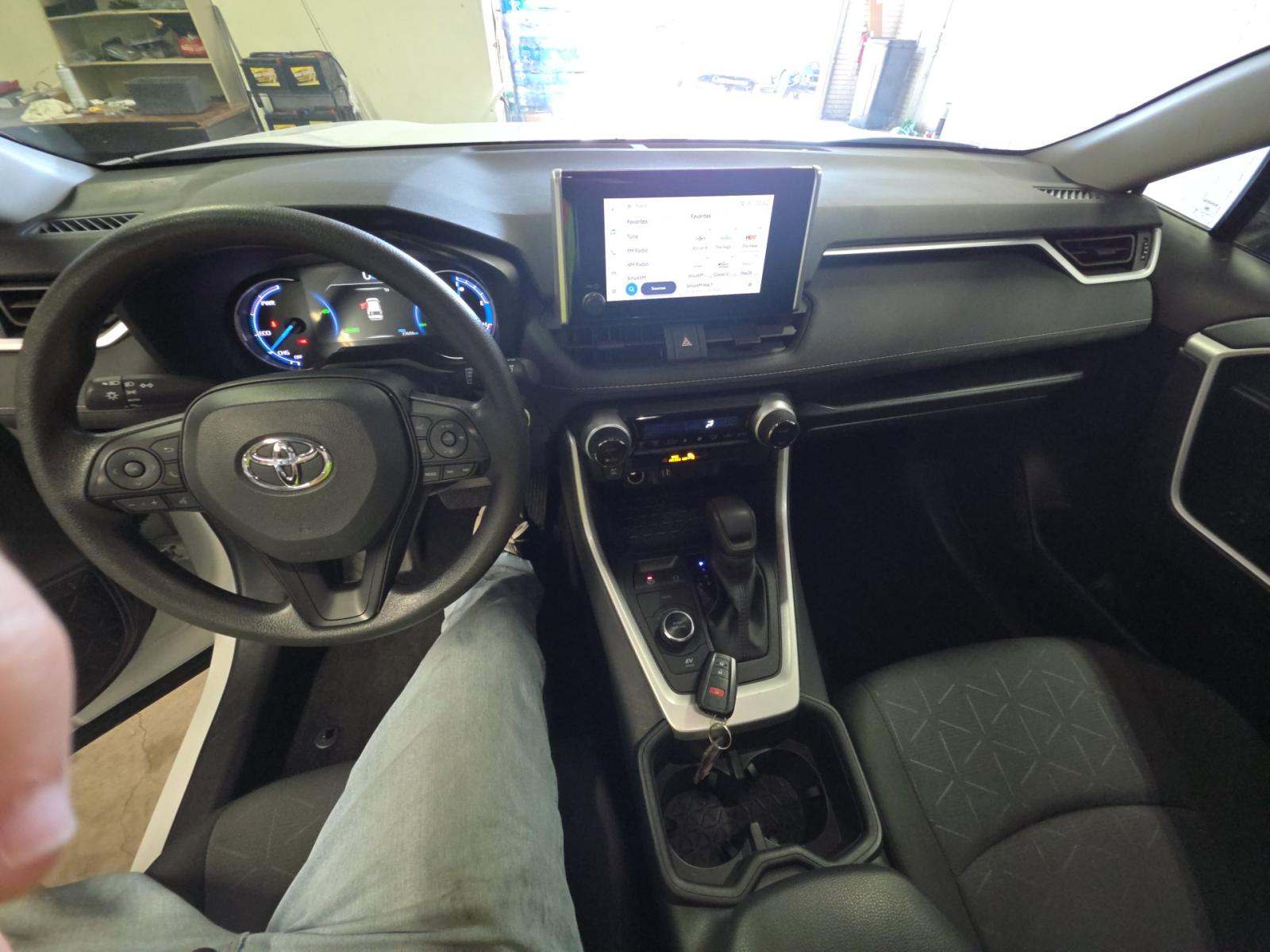 2025 Toyota RAV4 Hybrid XLE AWD