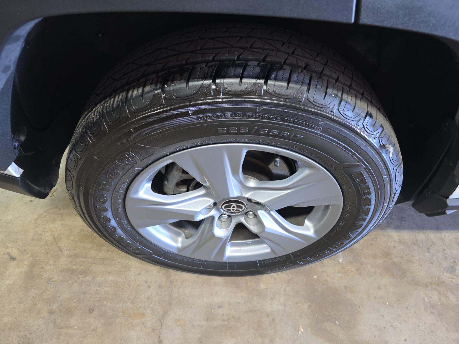 2025 Toyota RAV4 Hybrid XLE AWD