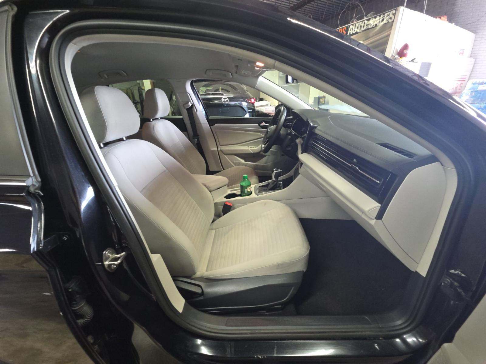 2025 Volkswagen Jetta 1.5T S FWD