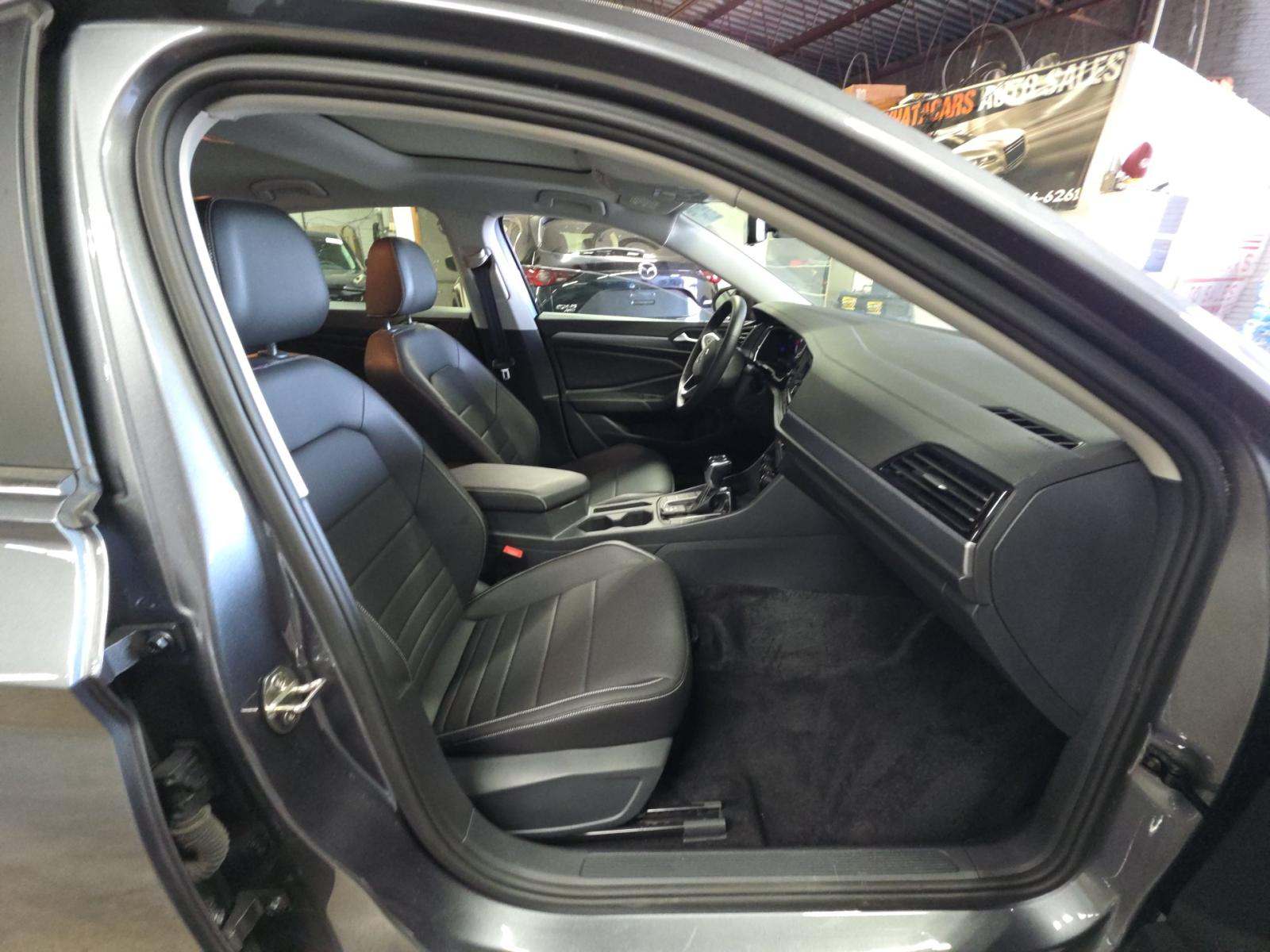 2024 Volkswagen Jetta 1.5T SE FWD