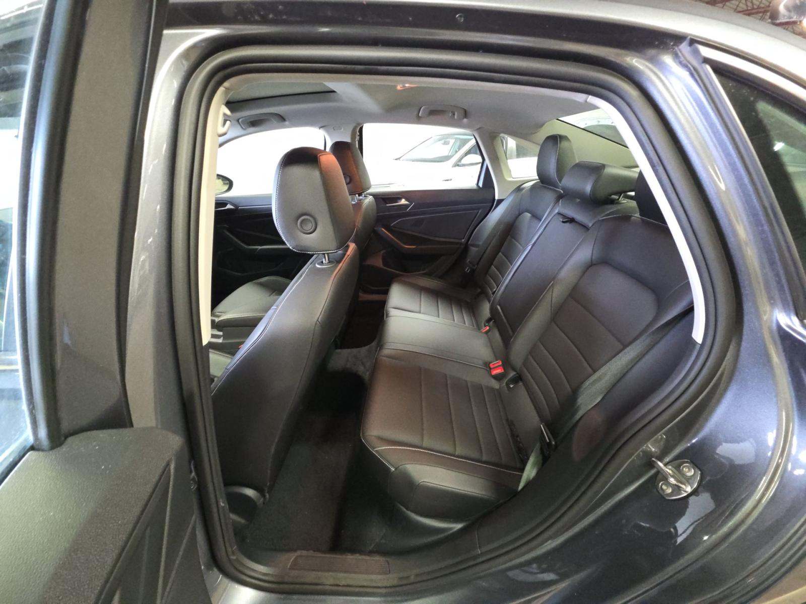2024 Volkswagen Jetta 1.5T SE FWD