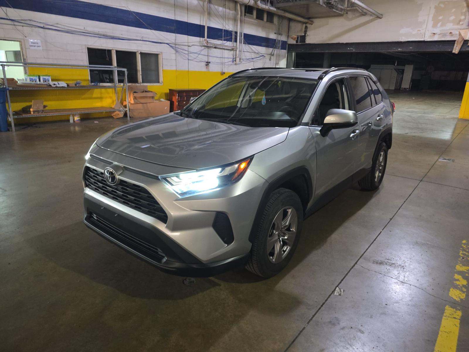 2022 Toyota RAV4 XLE FWD