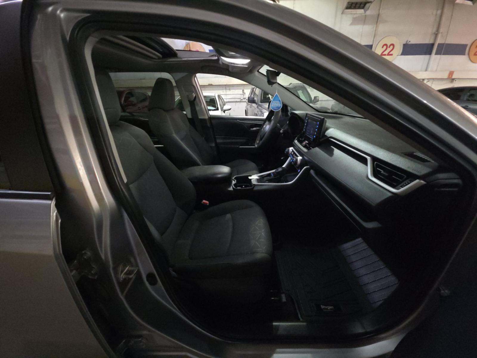 2022 Toyota RAV4 XLE FWD