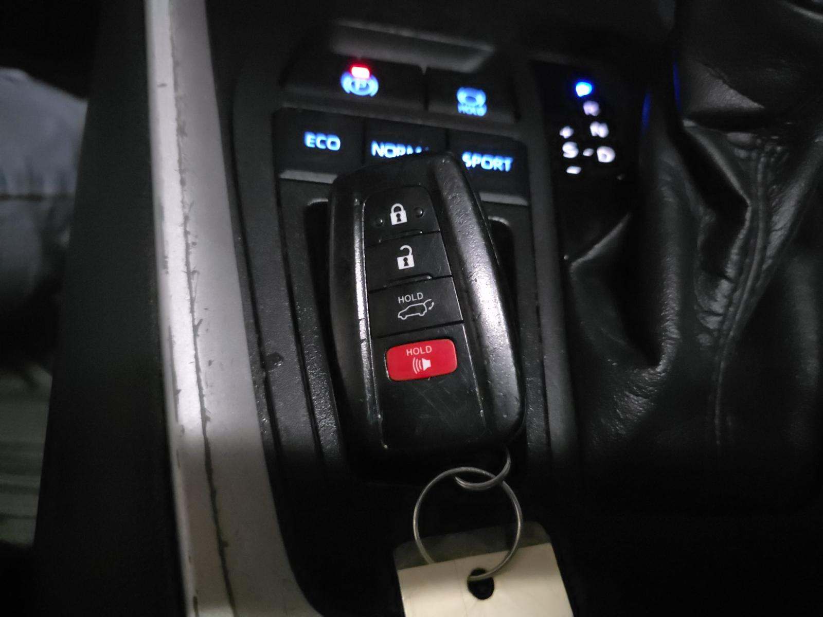2022 Toyota RAV4 XLE FWD