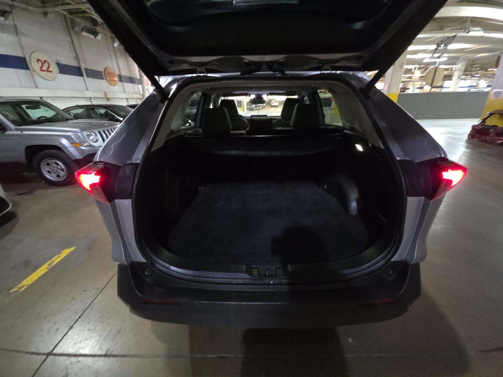 2022 Toyota RAV4 XLE FWD