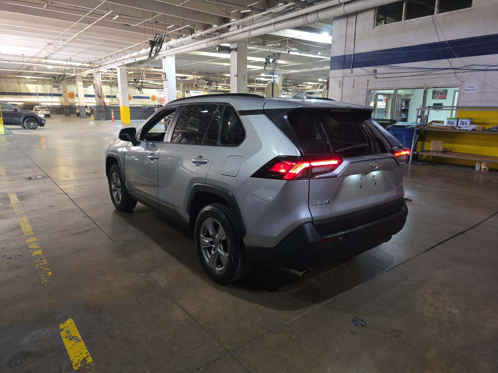 2022 Toyota RAV4 XLE FWD