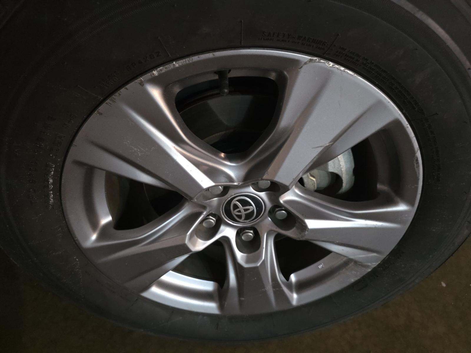 2022 Toyota RAV4 XLE FWD