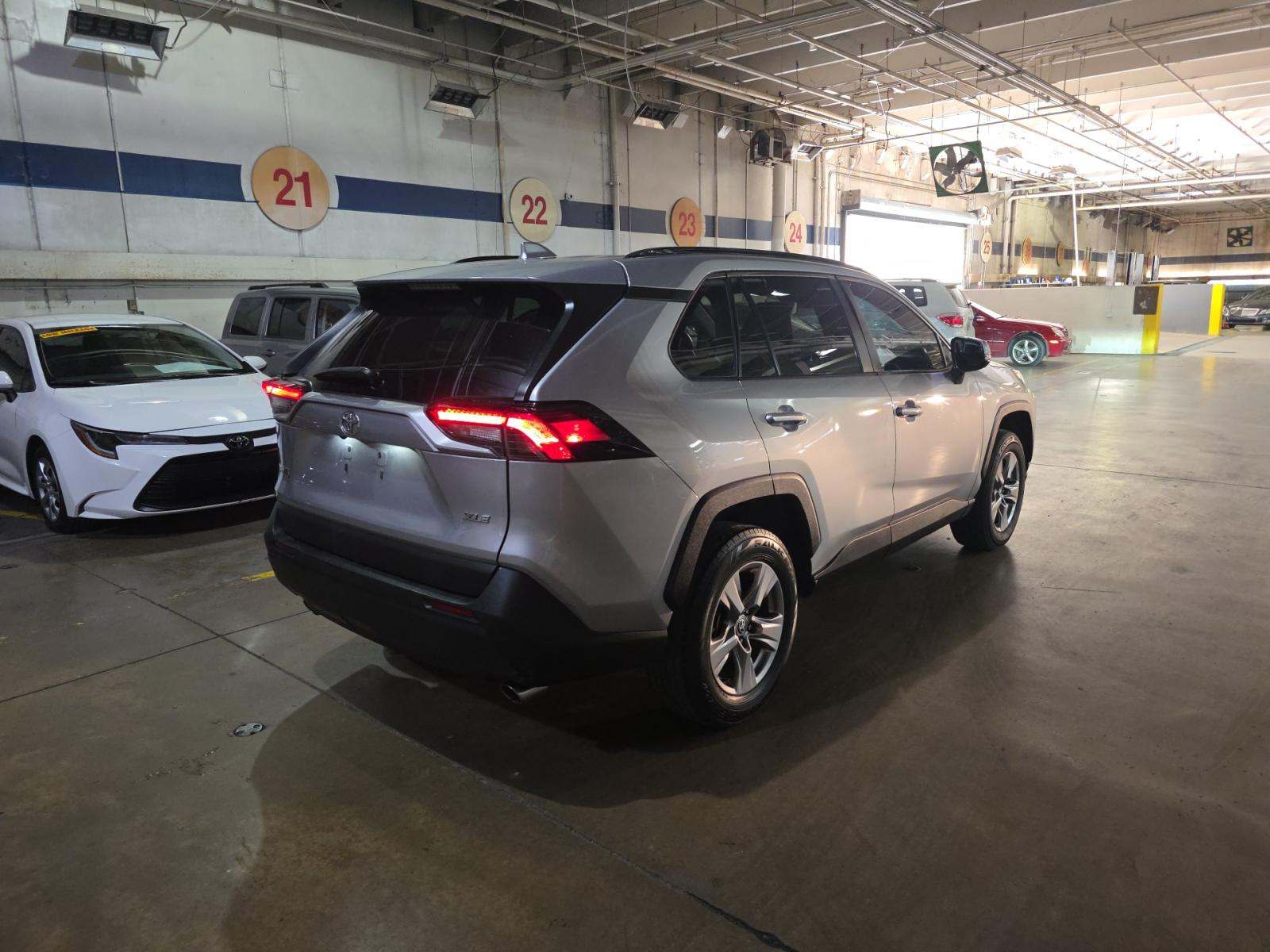 2022 Toyota RAV4 XLE FWD