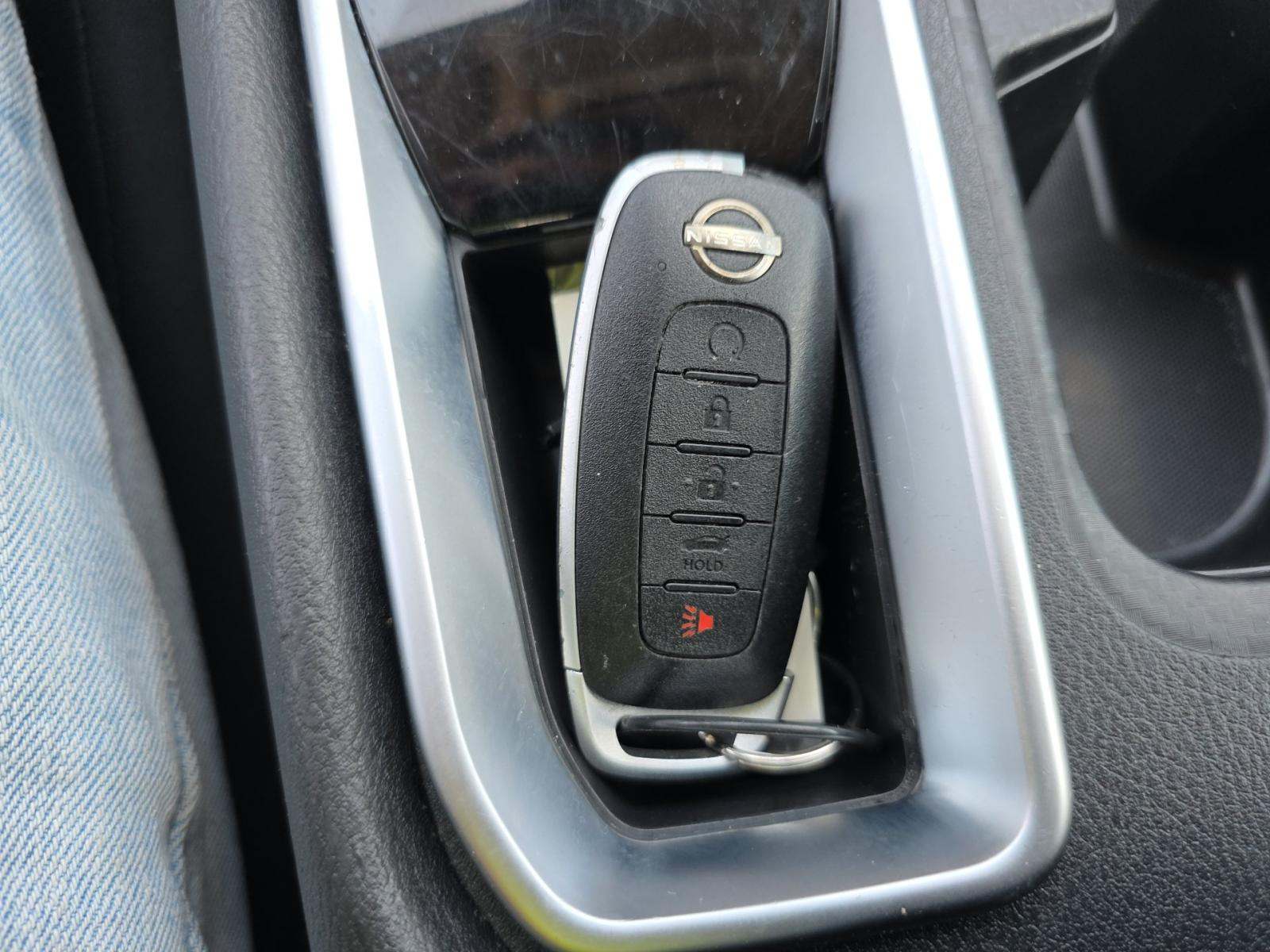 NISSAN SENTRA - 8