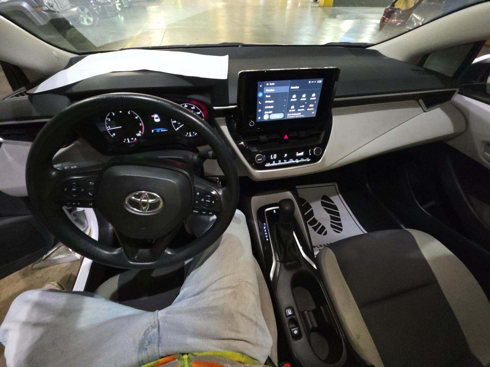 2024 Toyota Corolla LE FWD