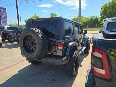 JEEP UNLIMITED SAHARA - 3