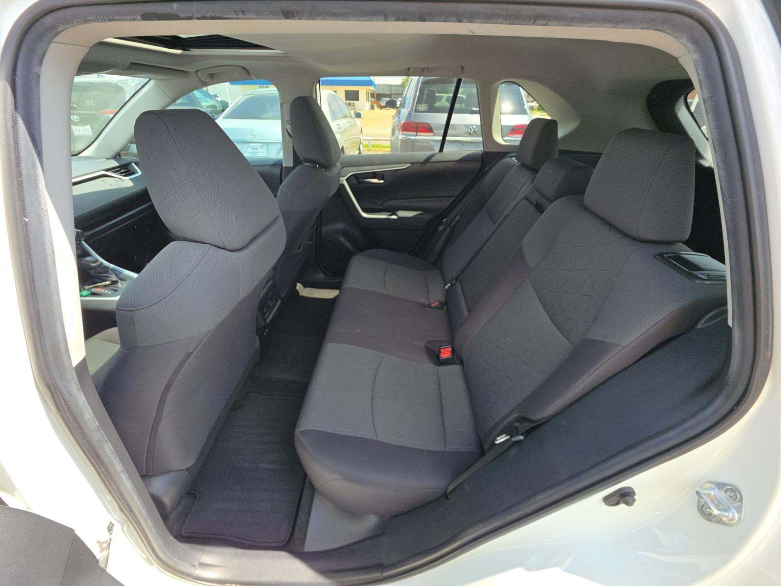 2020 Toyota RAV4 XLE FWD