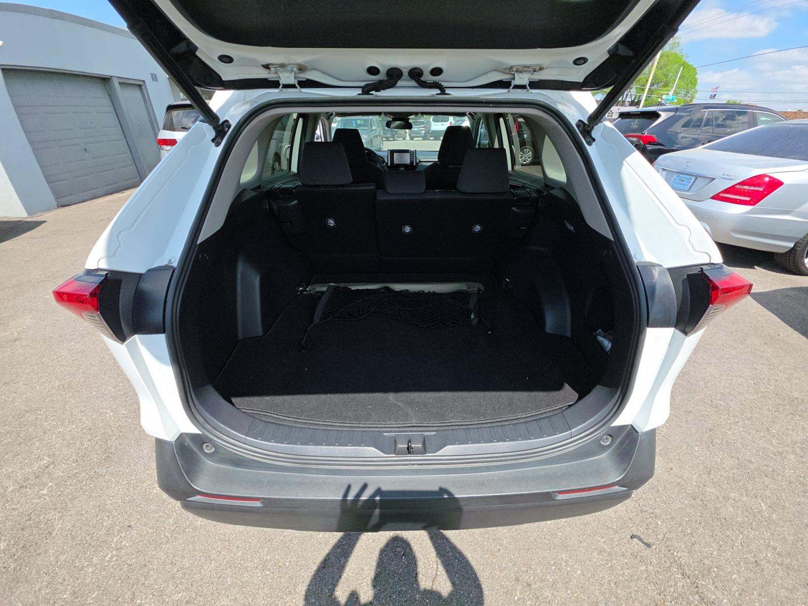 2020 Toyota RAV4 XLE FWD