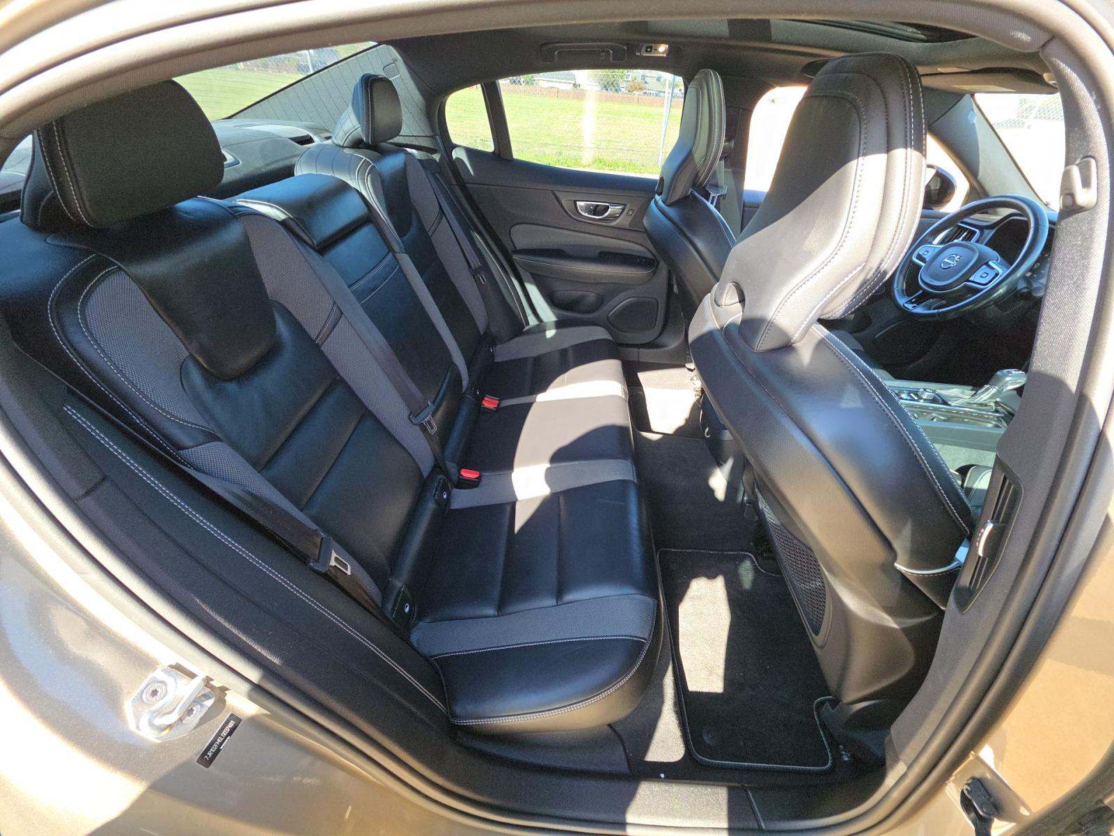 2020 Volvo S60 T5 R-Design FWD