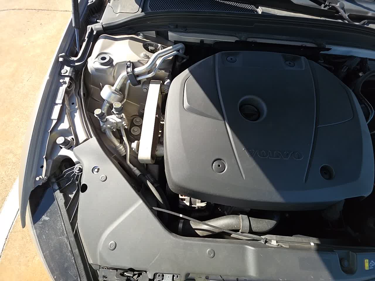 2020 Volvo S60 T5 R-Design FWD