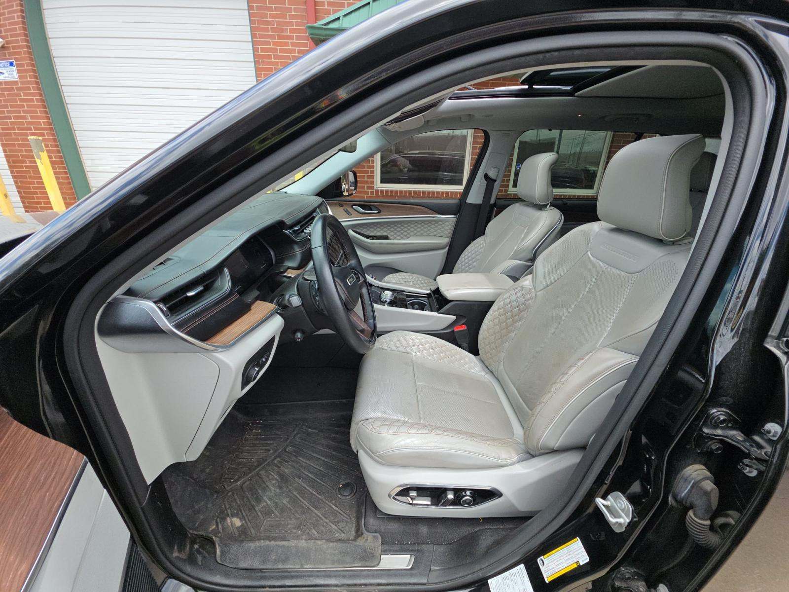 2021 Jeep Grand Cherokee L Summit AWD