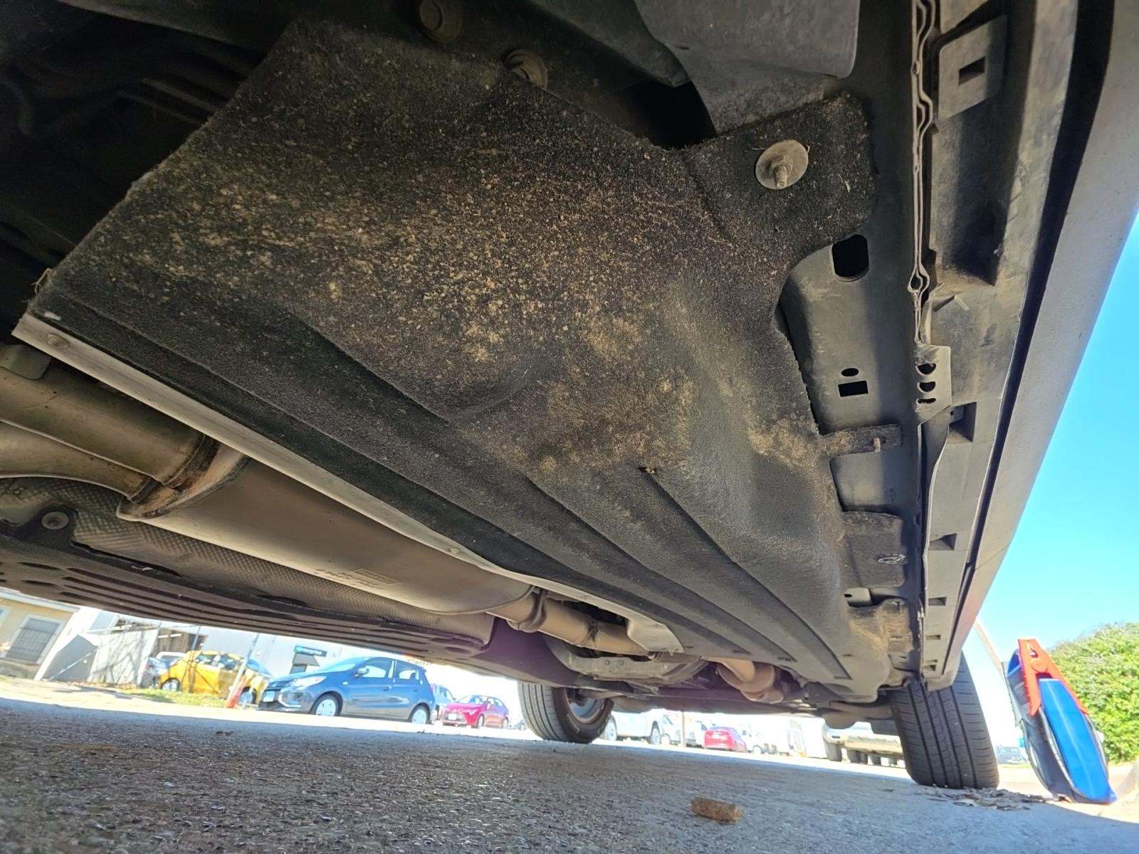 2021 Ford Explorer XLT RWD