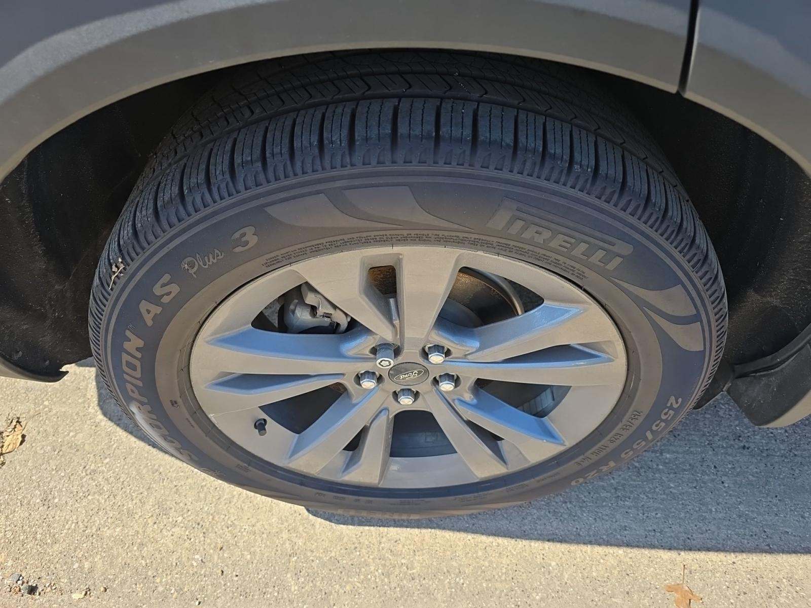 2021 Ford Explorer XLT RWD