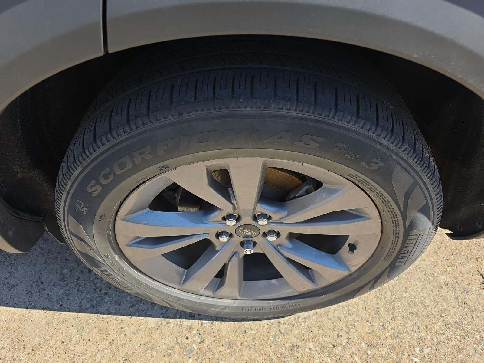 2021 Ford Explorer XLT RWD