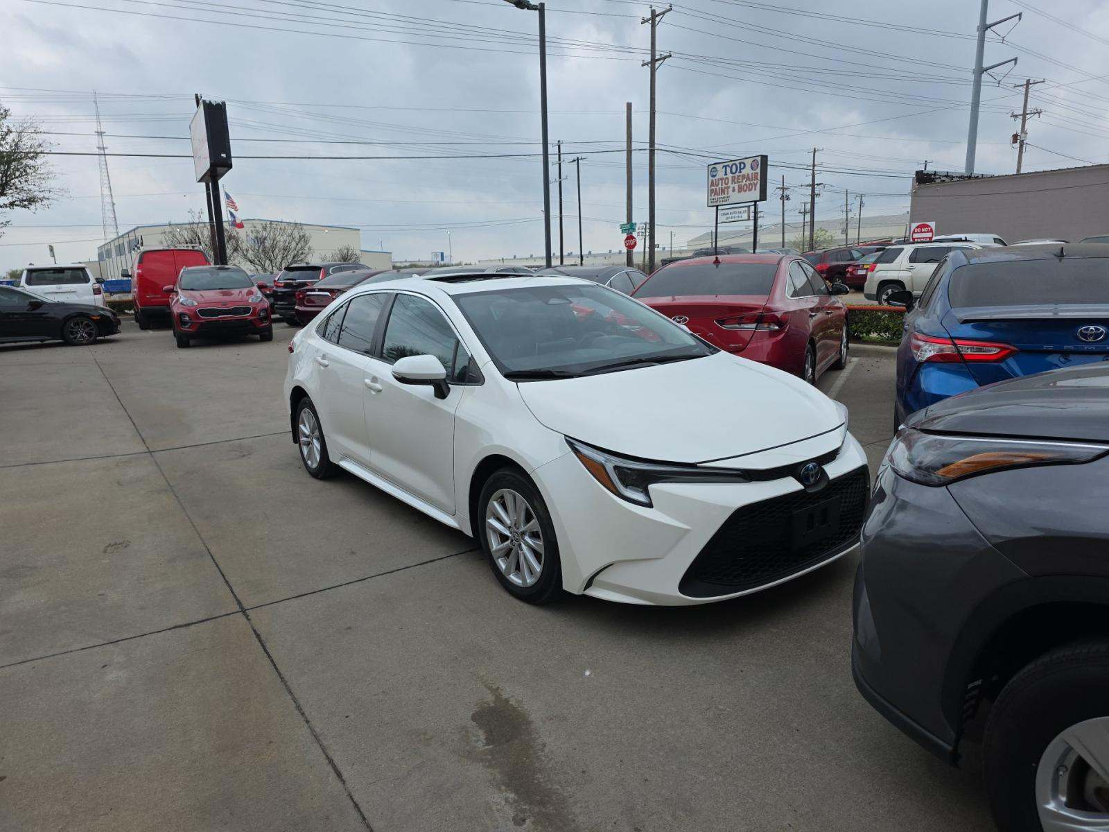 2024 Toyota Corolla Hybrid XLE FWD