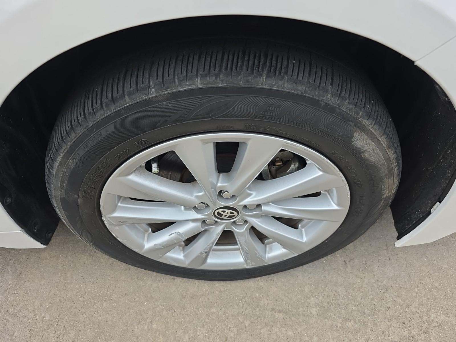 2024 Toyota Corolla Hybrid XLE FWD