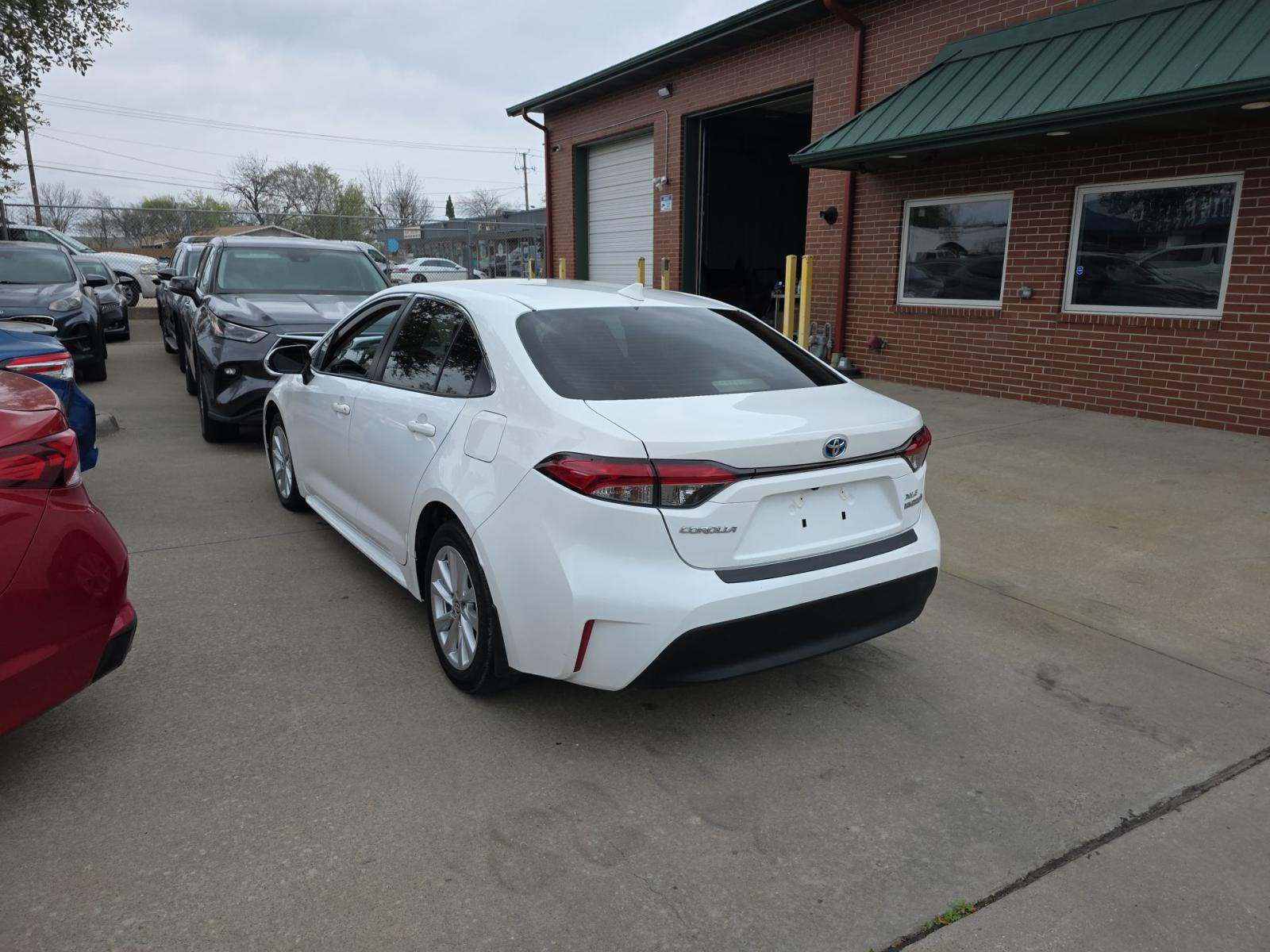 2024 Toyota Corolla Hybrid XLE FWD