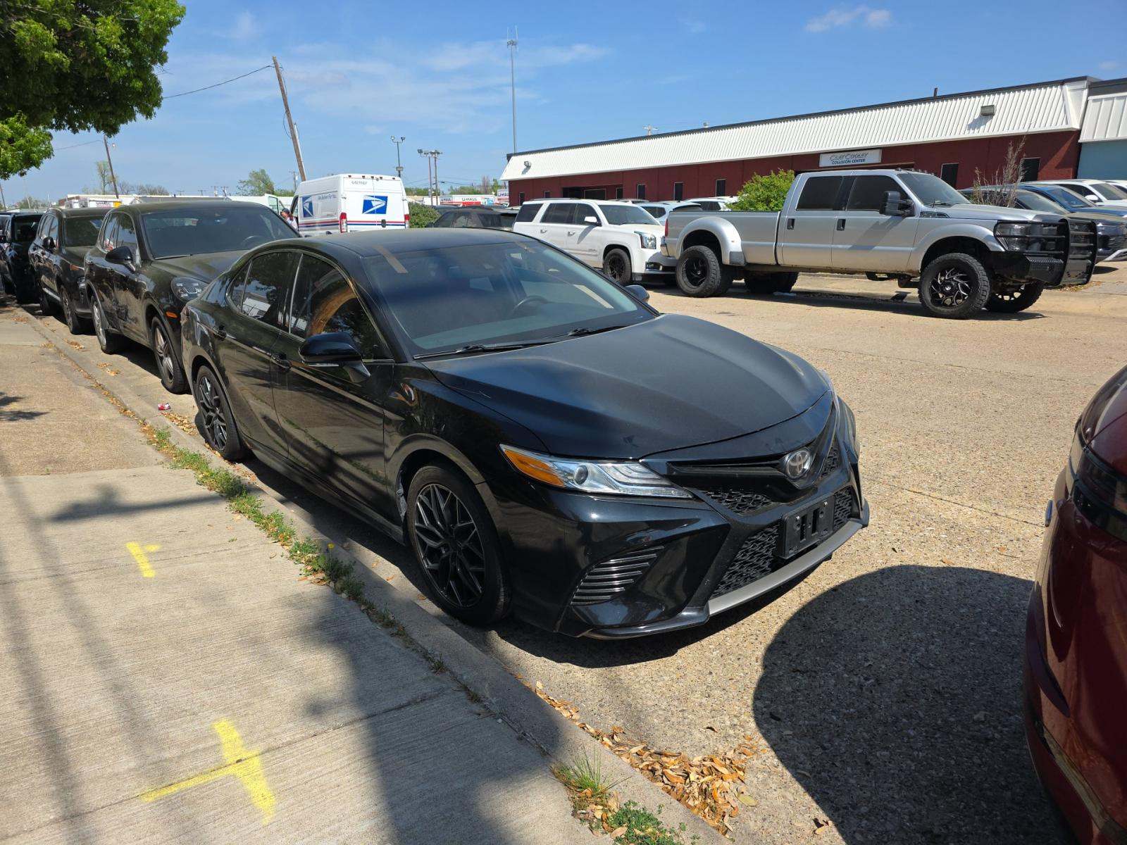 2020 Toyota Camry XSE FWD
