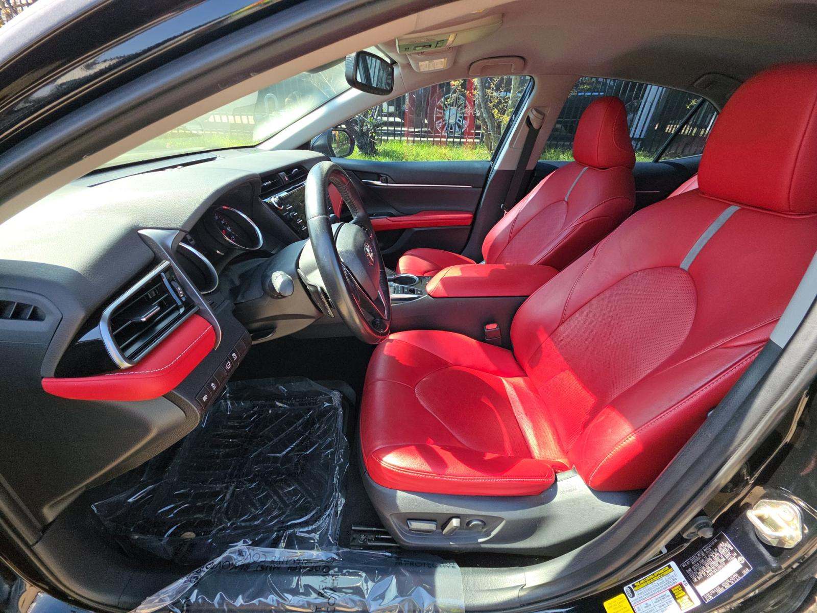 2020 Toyota Camry XSE FWD