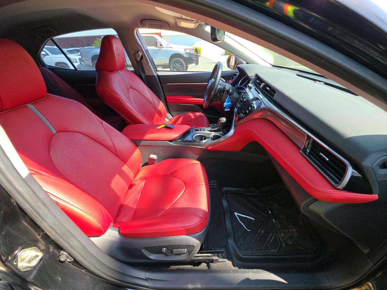 2020 Toyota Camry XSE FWD