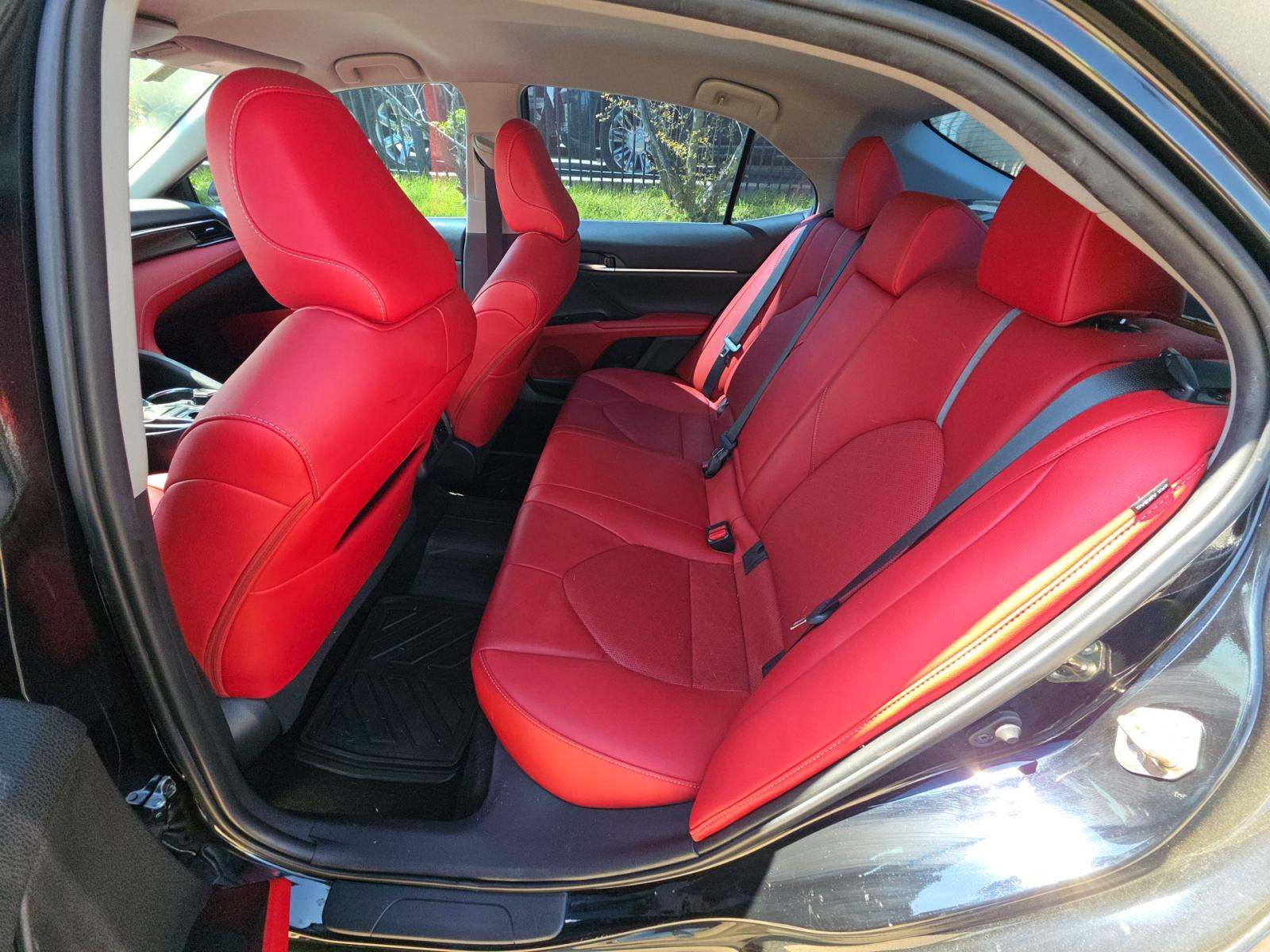 2020 Toyota Camry XSE FWD