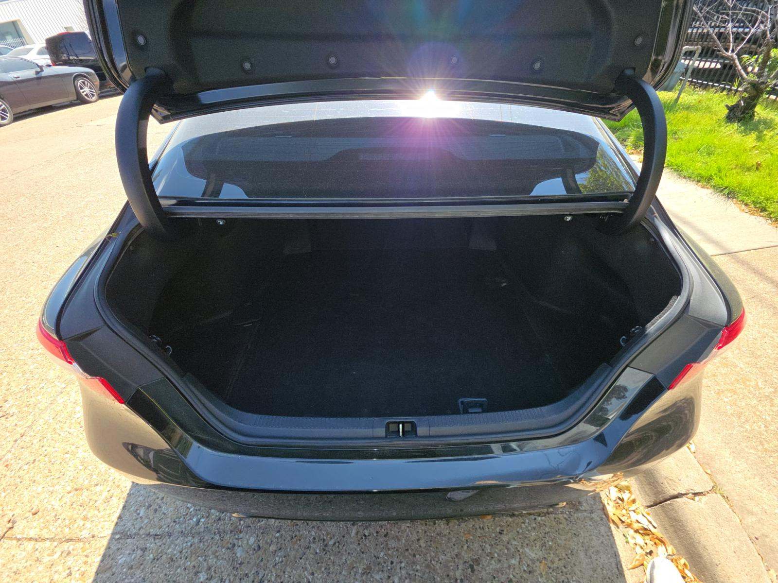 2020 Toyota Camry XSE FWD