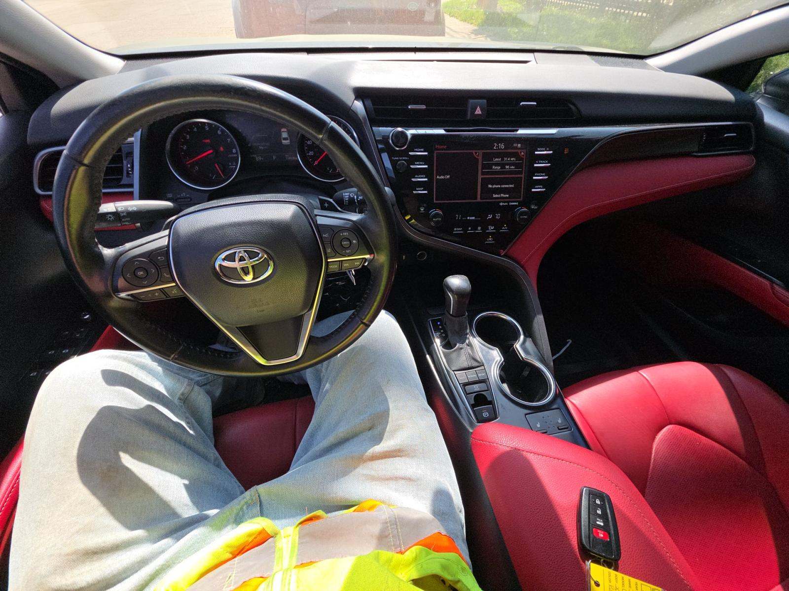 2020 Toyota Camry XSE FWD