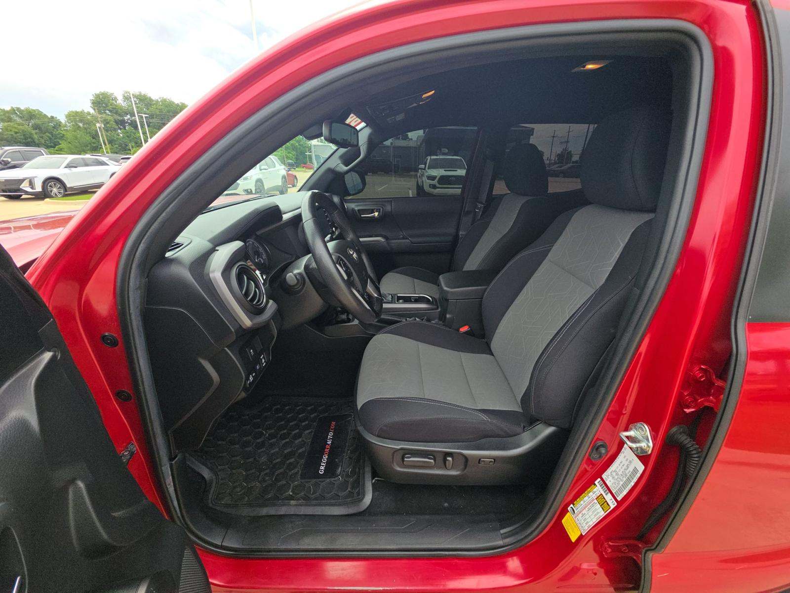 2022 Toyota Tacoma TRD Off-Road AWD