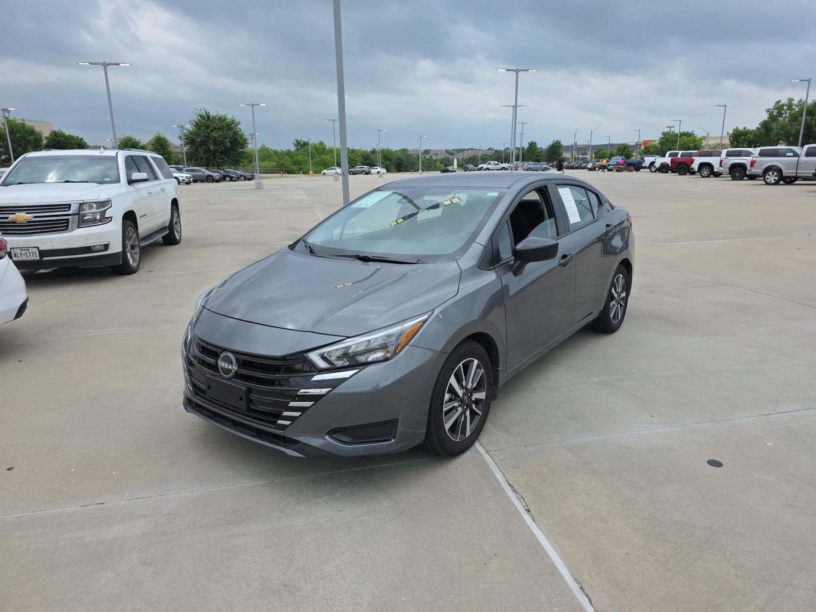 NISSAN VERSA - 1