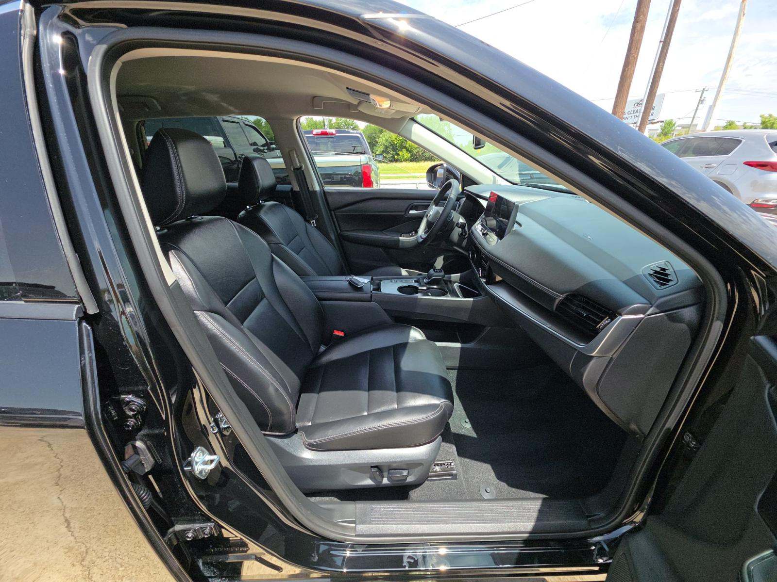 2026 Nissan Rogue SL FWD