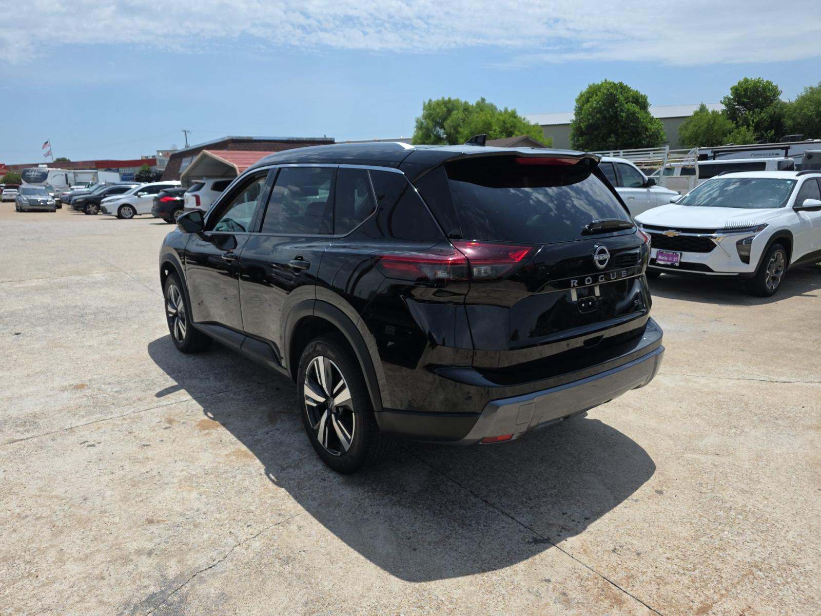 2026 Nissan Rogue SL FWD